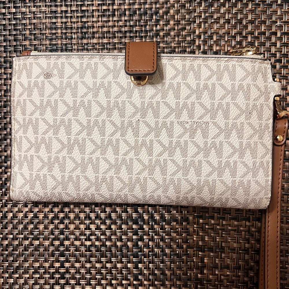 Michael Kors Beige and Tan Wristlet